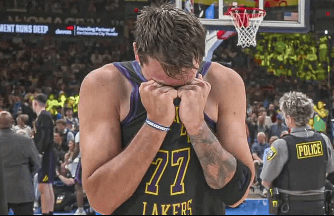 Doncic dëmtohet rëndë, Lakers në ”lloq” para ndeshjeve vendimtare, shuhet ëndrra për MVP
