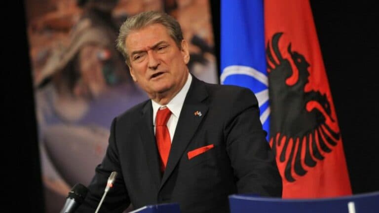 “Shqipëria ka taksën më të lartë në botë”- Berisha i përgjigjet Ramës për çmimin e naftës: Ulja e akcizës është tallje