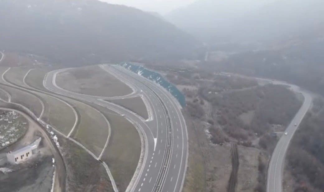Saga me 10 km të autostradës “Shkup-Bllacë”, zv.ministrja Zekolli: Presim sinjal nga BERZH që të fillojnë punimet