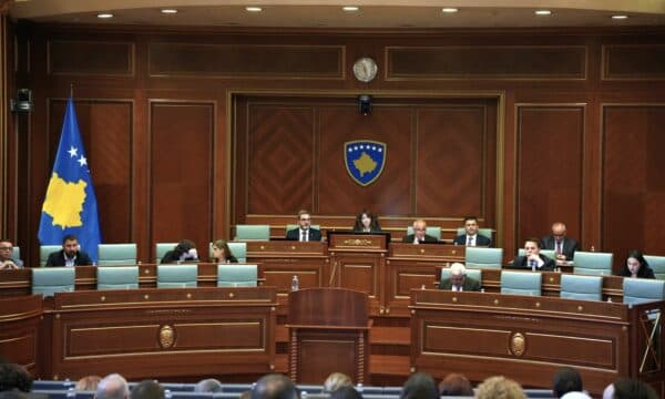 63 vota pro projektligjit për çmimet bazë: VV e shtyn përpara, opozita kundër procedurës së përshpejtuar