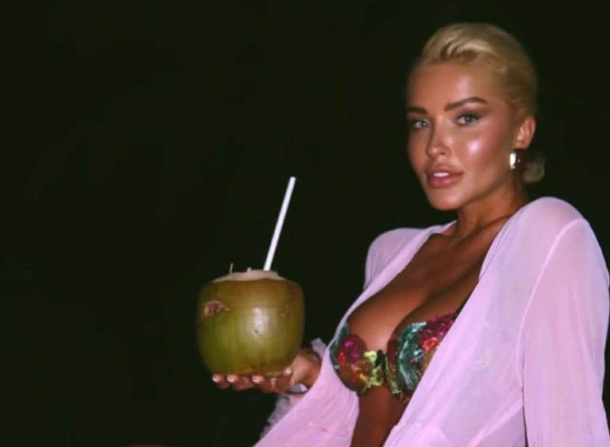 Fansat “sytë katër” Dolce bën veprimin e papritur në Maldive! (Foto)