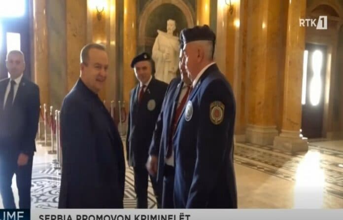 Serbia promovon kriminelet e luftës, ngjall reagime për revizionim