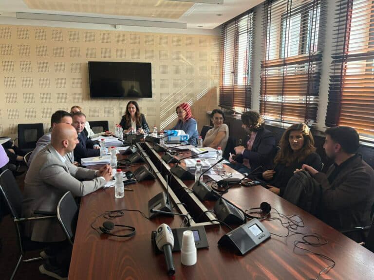 Komisioni “ad hoc” interviston kandidatët për anëtarë të bordit të RTK-së