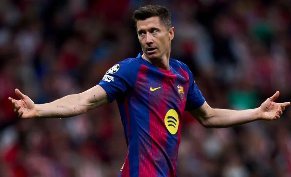 Agjenti i Lewandowskit pritet të fillojë bisedimet me gjigantin italian
