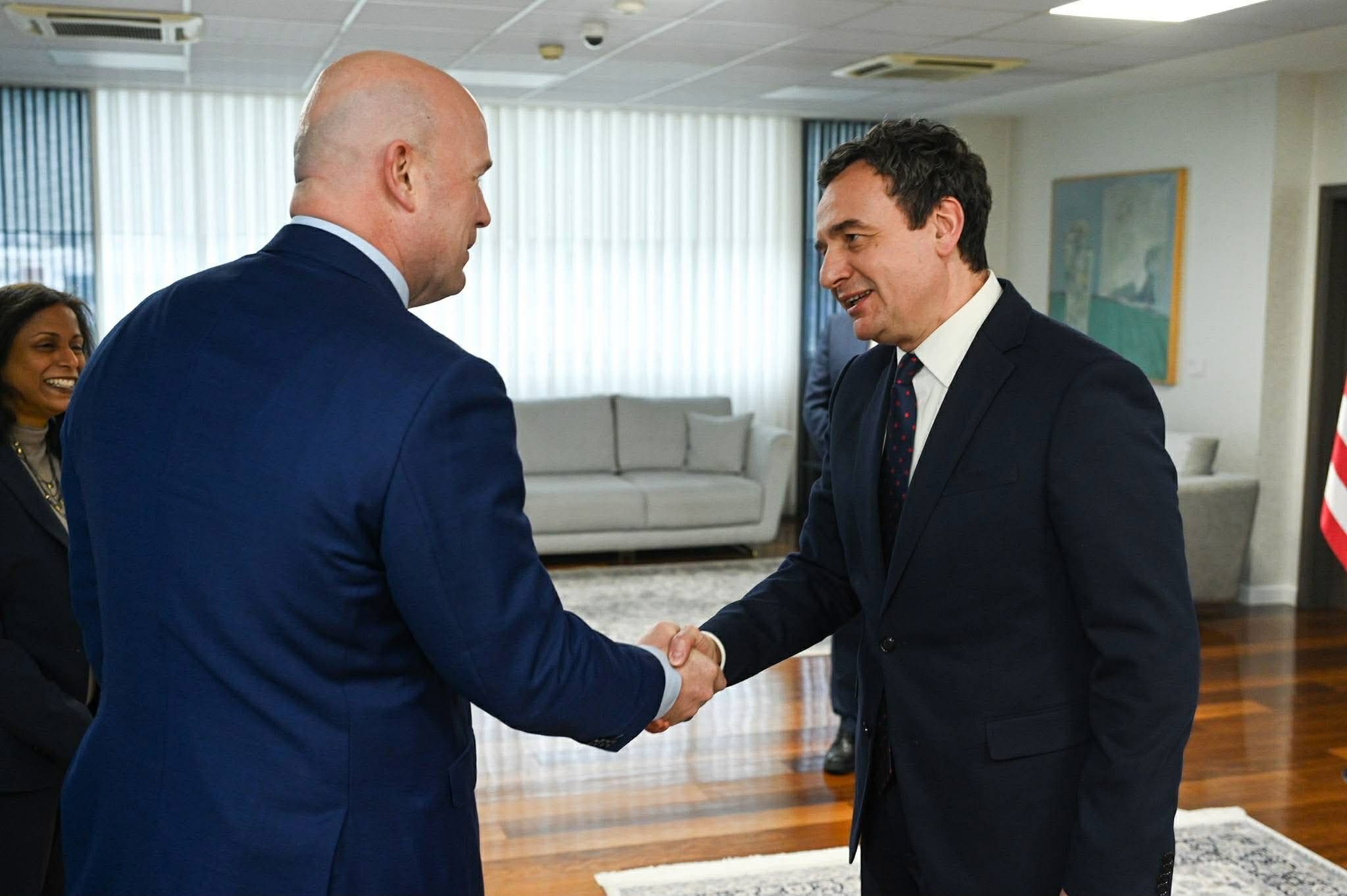 Kurti publikon pamje nga pritja që i bëri Ambasadorit Whitaker: Miqësia Kosovë -SHBA është dhe mbetet e fuqishme