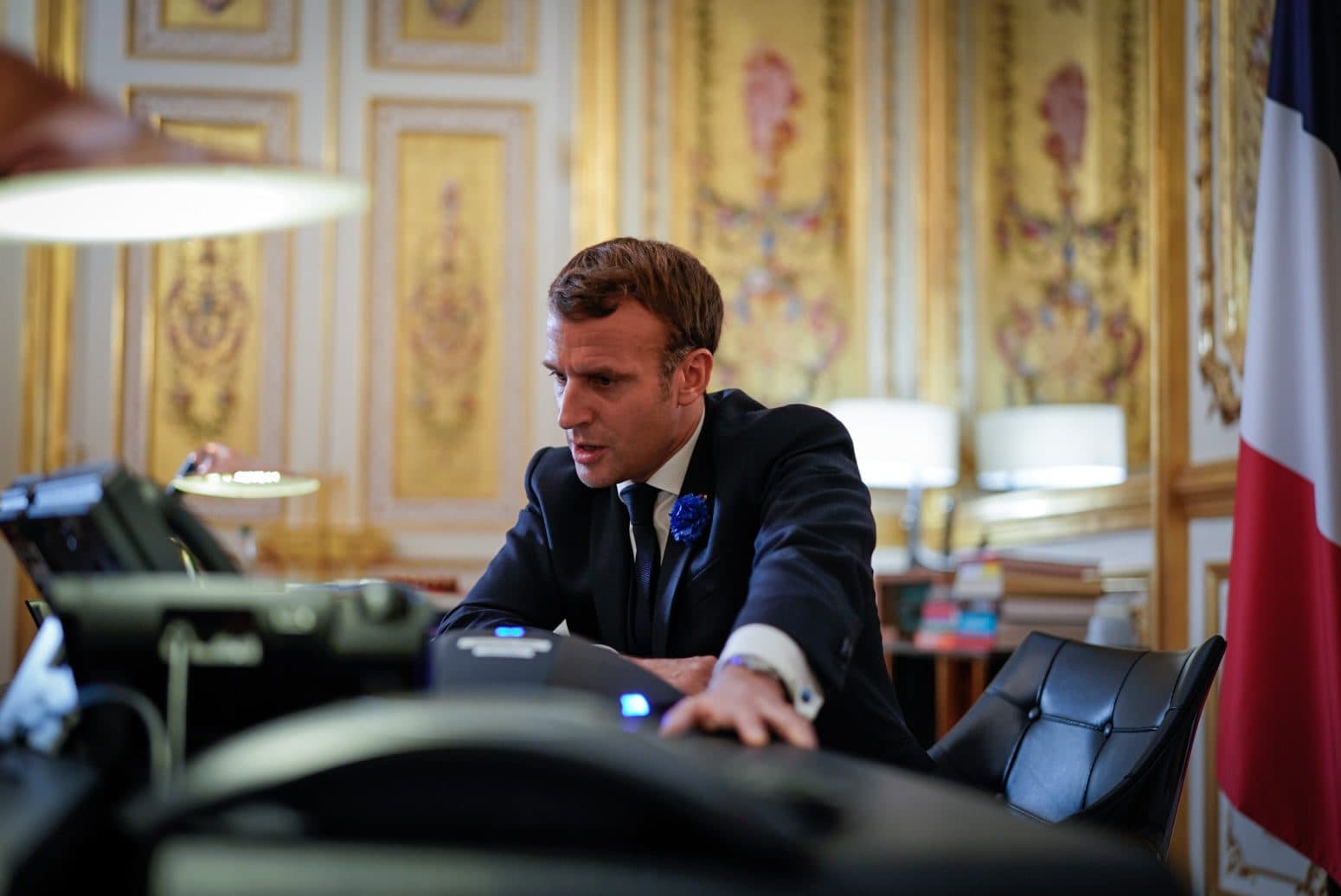 Macron njofton tërheqjen nga politika pas përfundimit të mandatit në 2027