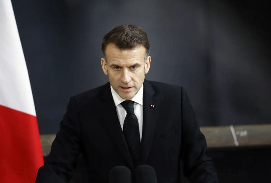 Macron po tërhiqet nga politika?