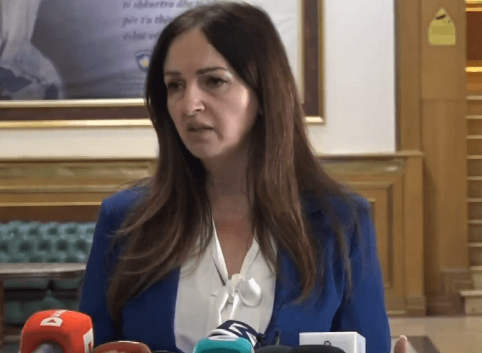 Nëse opozita e propozon Vjosa Osmanin një nga emrat a e mbështet VV – përgjigjet Nagavci