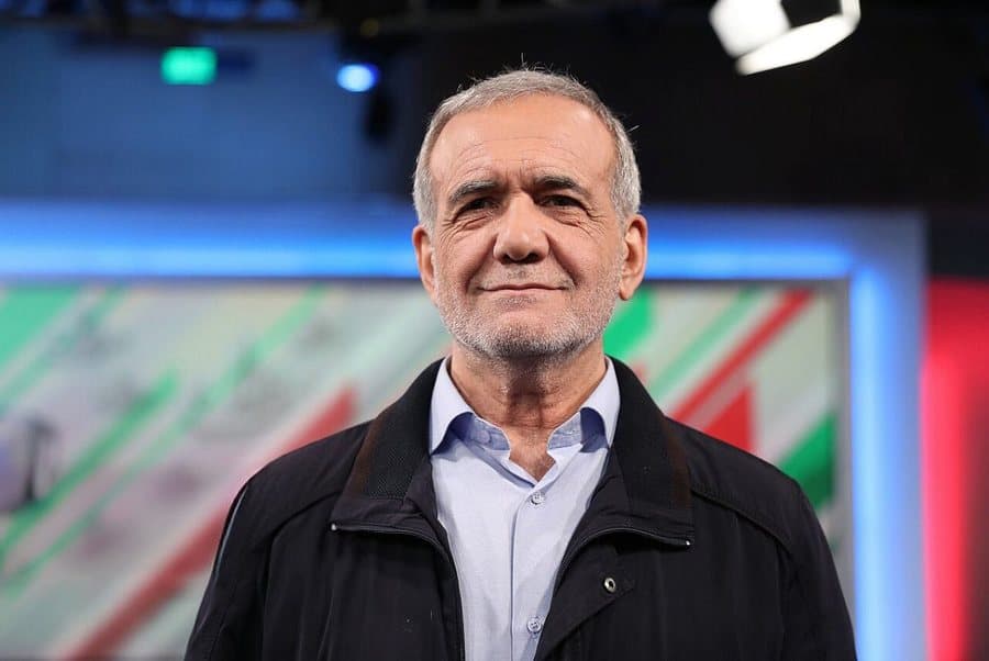 Presidenti i Iranit thirrje për kursim të energjisë: Në vend të 10 dritave, të ndizen 2