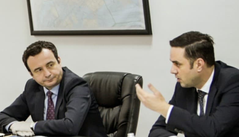 “I nderuar kryeministër…”/ Lumir Abdixhiku i çon “selam” Albin Kurtit