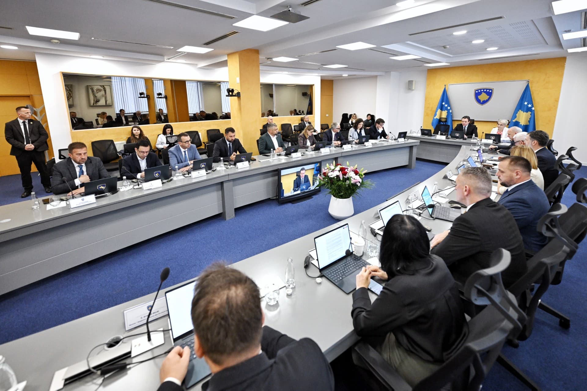 Qeveria mban mbledhje elektronike, miraton vendimin për emërimin e anëtarëve të Komisionit për Dhënien e Provimit të Jurisprudencës