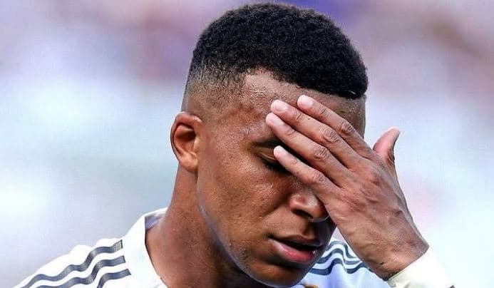 Sa keq për Real Madridin, Kylian Mbappe lëndohet dhe rrezikon “El Clasicon”