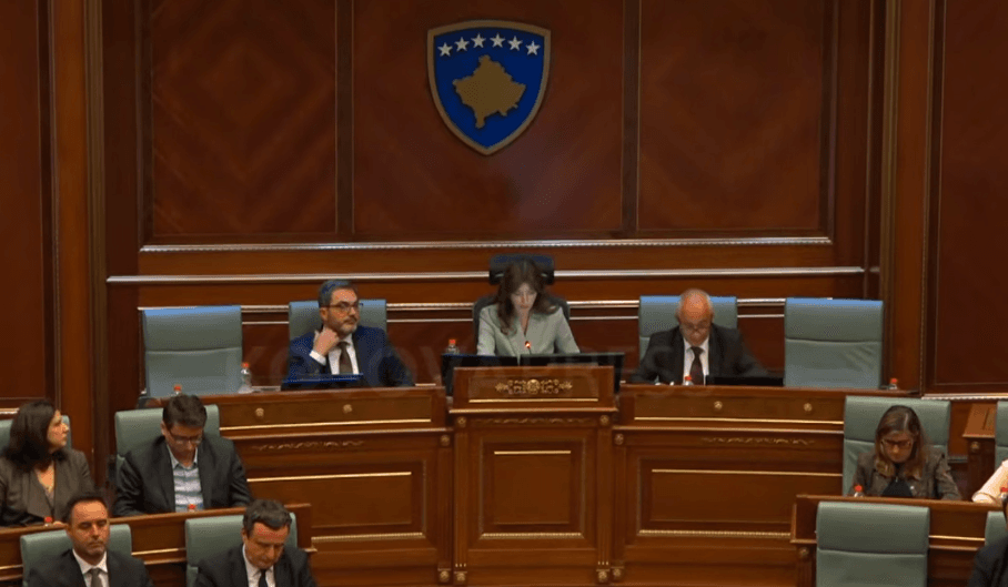 Procesi për Presidentin në ngërç: Seanca përfundon pa opozitën dhe pa rezultat