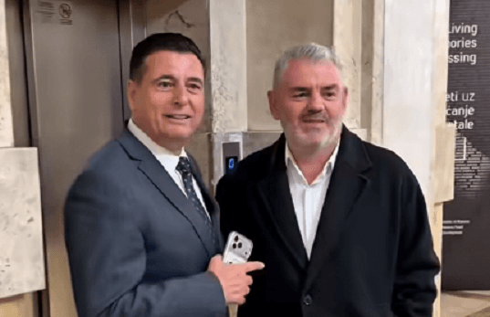 Takim te lifti, Agjm Bahtiri muhabet mbrëmë me Kujtim Shalën: I ka siguru 15 numra, e zgjedhim Presidentin