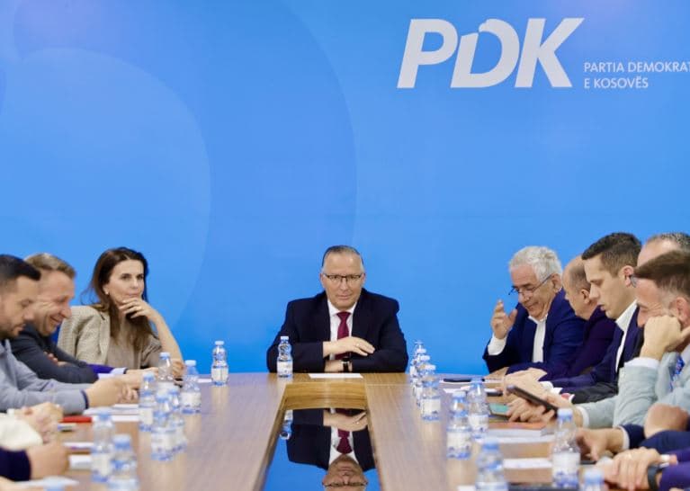 PDK: U mbrojt rendi kushtetues, zgjedhjet të caktohen sipas afateve kushtetuese
