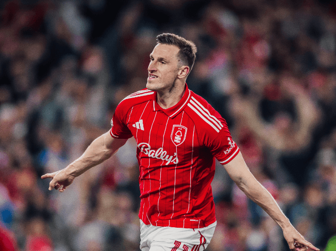 Nottingham Forest fiton gjysmëfinalen e parë ndaj Aston Villas, Braga dhe Freiburg ndahen baras