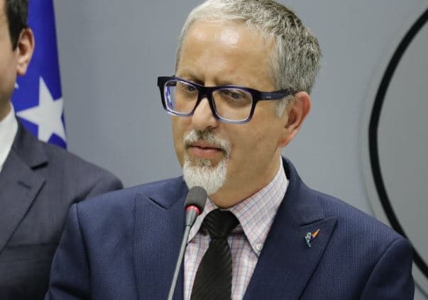 Arben Vitia: Pagesa për specializantet lehona, hap i ri për përfundimin e specializimit