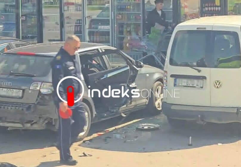 Aksident te rrethi i Lipjanit, policia del në vendin e ngjarjes
