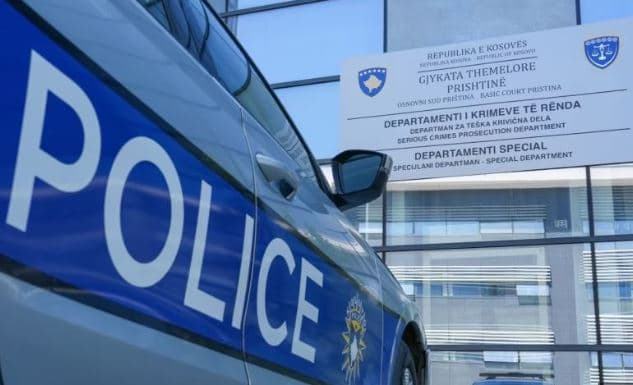 Rrihet nëna, e gruaja me fëmijë dëbohet shtëpia – 3 të arrestuar për dhunë në familje vetëm brenda 24 orëve në Kosovë