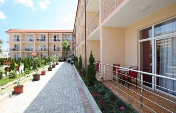 “Vdekje e dyshimtë” në banjën “Nëna Naile”: Doktori gjen pa shenja jete pacienten në dhomën e spitalit