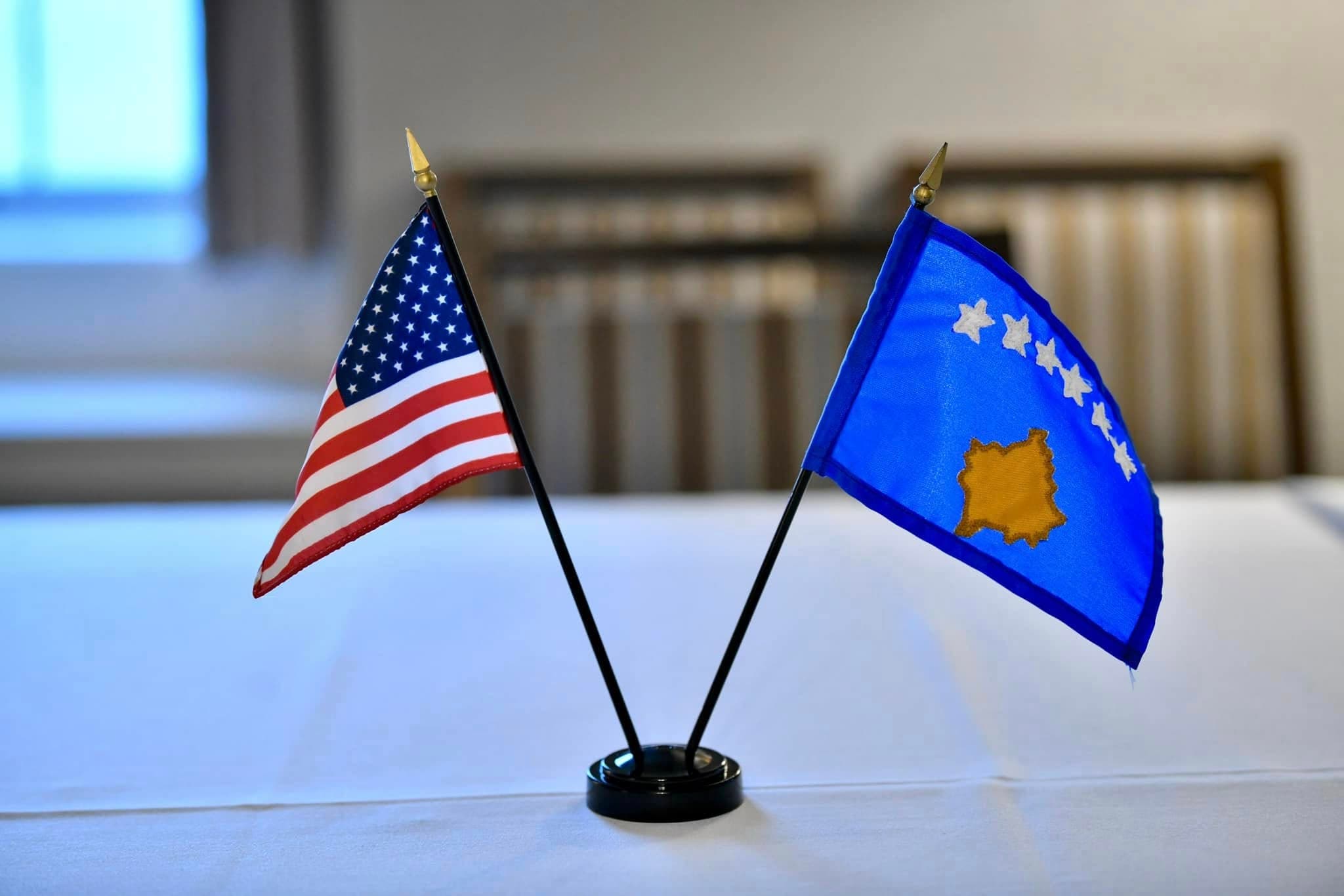 Në kohë të paqartësive politike SHBA-Evropë, kongresmenët amerikanë intensifikojnë angazhimin për Kosovën