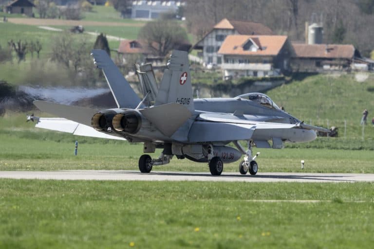 Zvicra kërkon alternativa për mbrojtjen ajrore – përtej sistemit Patriot