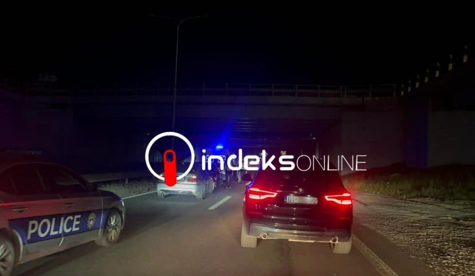Aksident në afërsi aeroportit, dyshohet për të lënduar