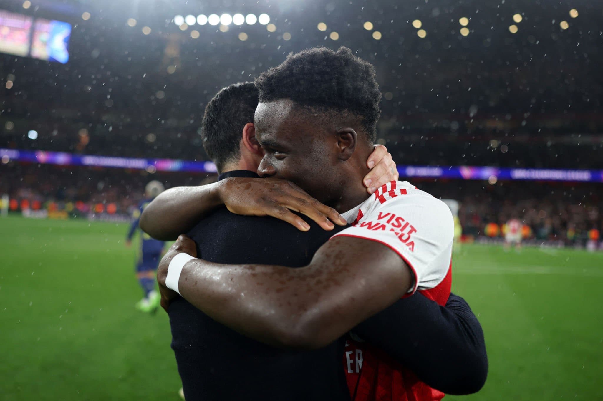 Bukayo Saka flet pasi e bëri heroin për Arsenalin: Histori e bukur, do të thotë shumë për ne