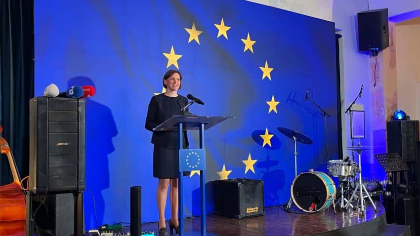 Palatova: Kosova duhet t’i bindë 27 shtetet anëtare për statusin e kandidatit në BE