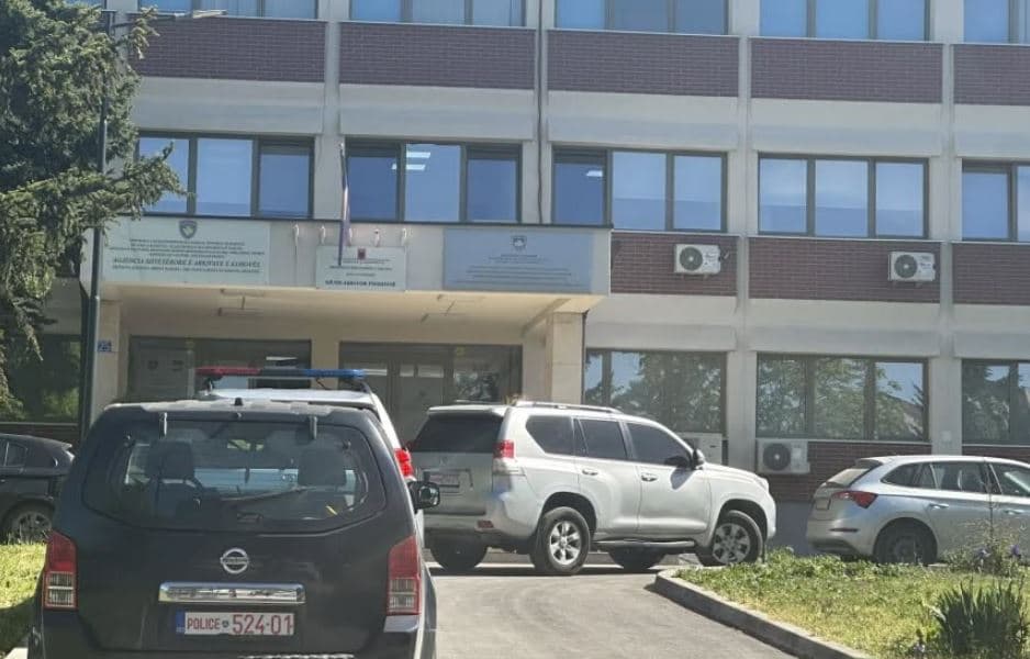Refuzohet paraburgimi për pesë të arrestuar në rastin e Agjencisë Kadastrale të Kosovës