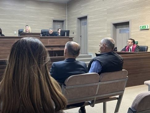 Fillon rigjykimi në mungesë ndaj të akuzuarit për krime lufte, Cedomir Aksiq