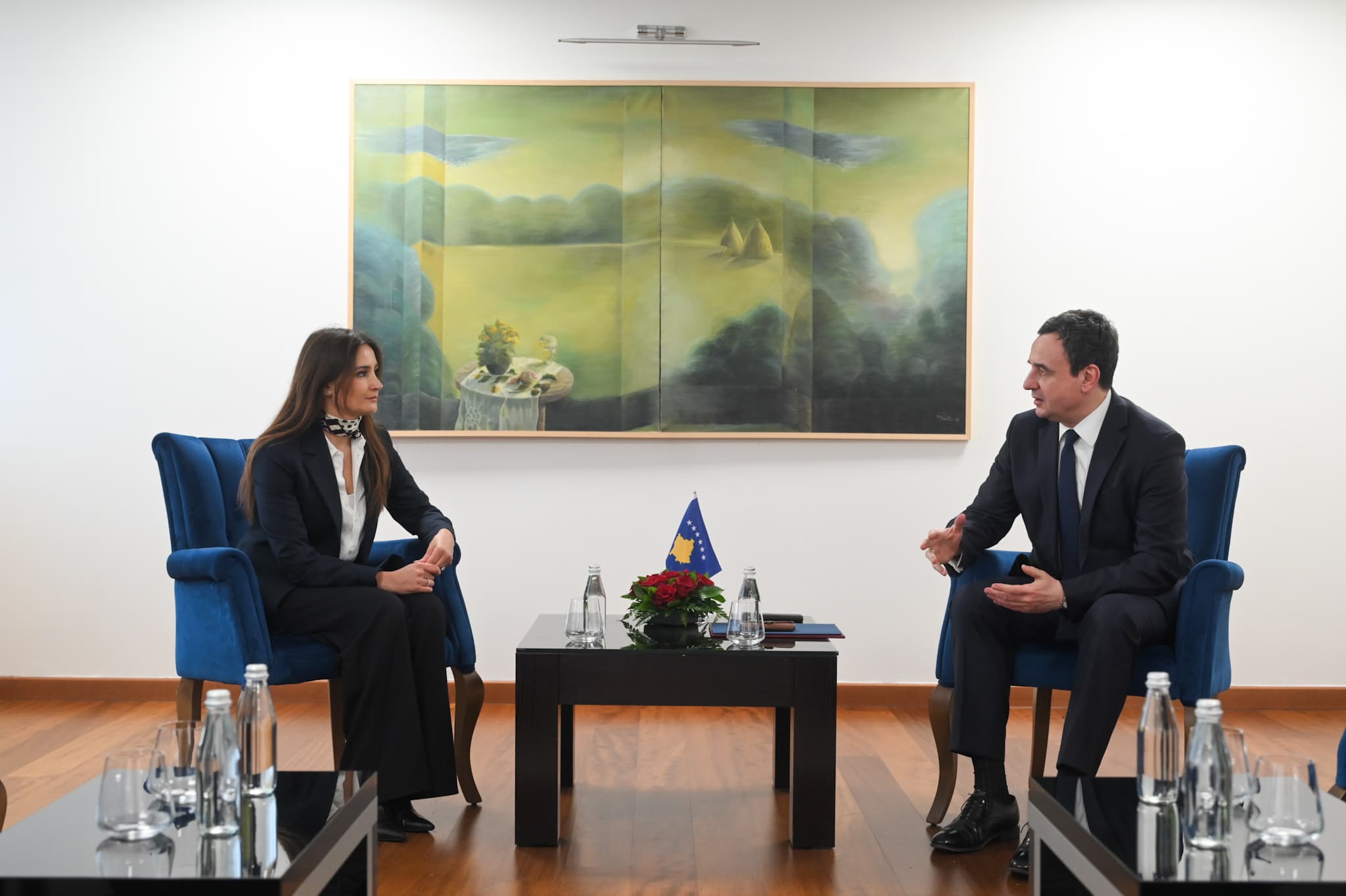 Kryeministri në detyrë emëron edhe një zëvendësministre