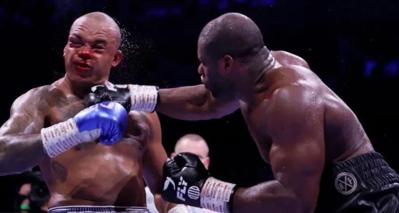 Daniel Dubois rrëzohet dy herë, por triumfon ndaj Wardleyt