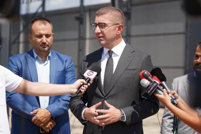 Mickoski: Korridoret 8 dhe 10 janë prioriteti ynë më i madh, këtë javë tenderi për gazsjellësin me Serbinë