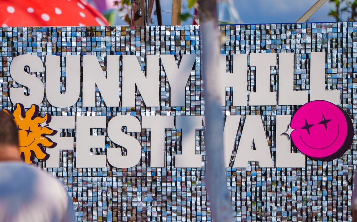 Sunny Hill 2026: Konfirmohen emrat e rinj; Seth Troxler, Carlita dhe Manifest në Prishtinë
