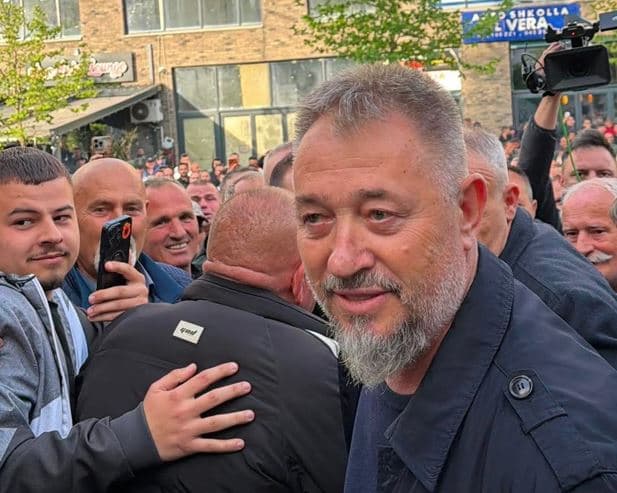 Sami Lushtaku paraqitet në polici: I përgjigjem Republikës – për dallim nga Albin Kurti, i cili nuk respekton as Policinë e as Prokurorinë