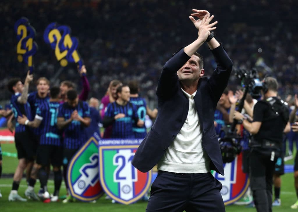 Chivu flet për sezonin historik me Interin, por ende s’është i kënaqur 100%
