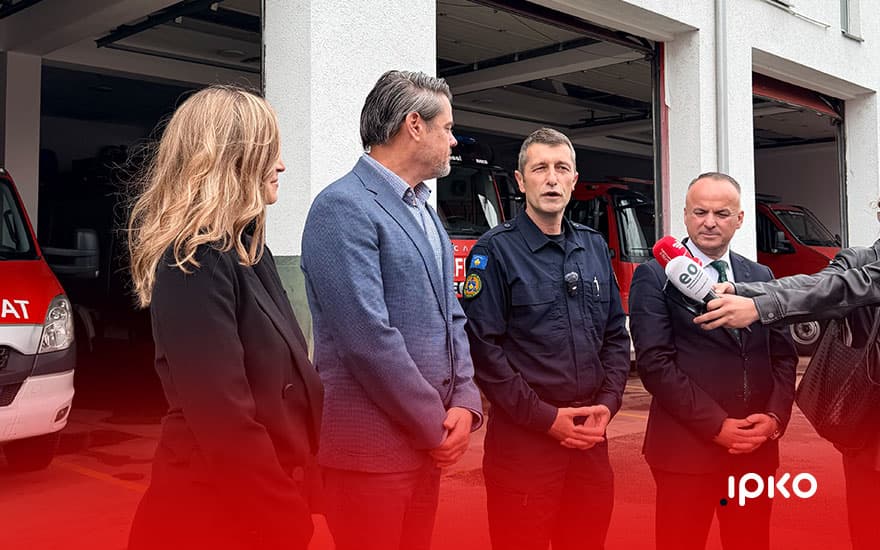 IPKO mbështet zjarrfikësit e Prishtinës me donacion prej 20 mijë Euro