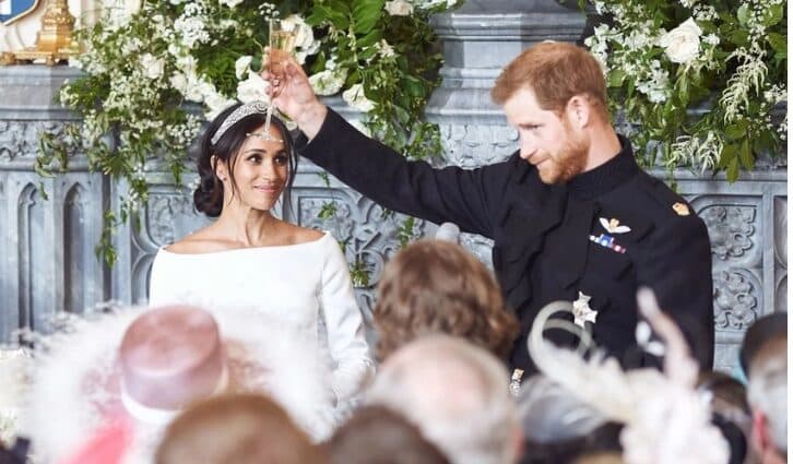 Meghan dhe Harry hapin publikojnë foto intime nga martesa