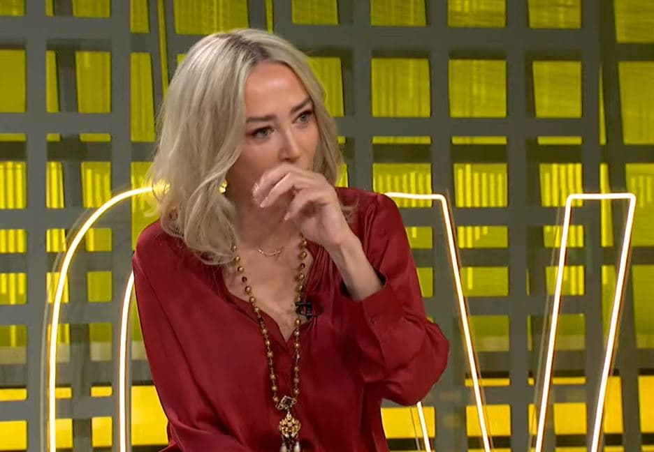 “Mu rrotullu bota, Haga nuk e lejoi”, Anita preket kur rrëfen mungesën e Ramushit në lindjen e djalit