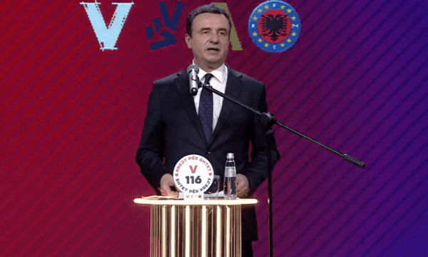 Kurti prezanton programin e tij, premton edhe pagën e 14-të për punëtorët