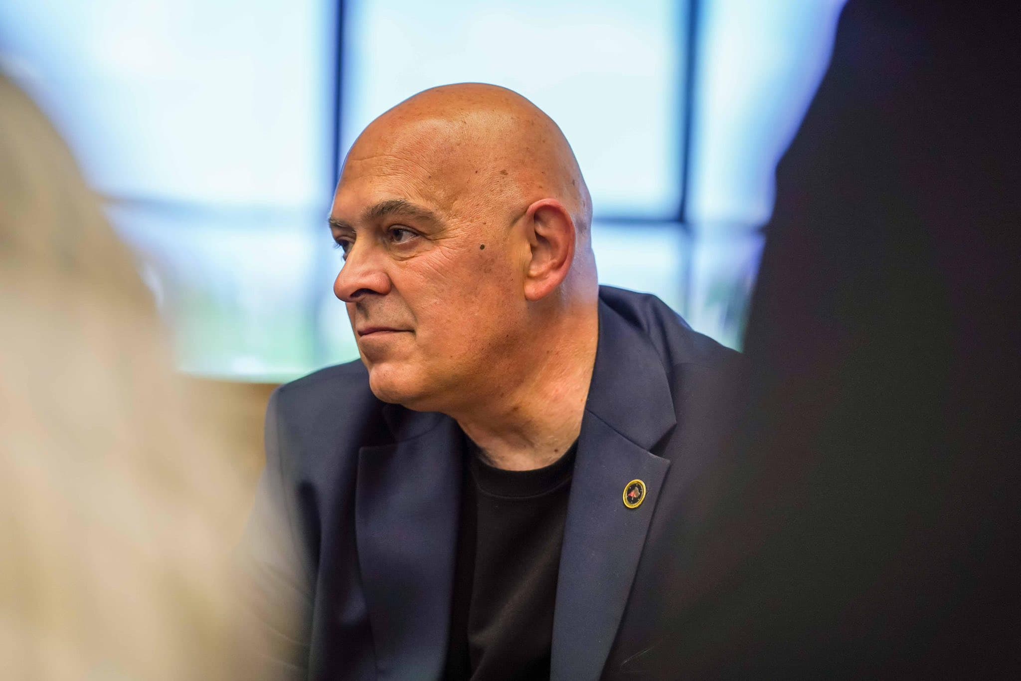 Ardian Gjini e nis javën në Vushtrri, zhvillon takime me biznese dhe të rinjtë