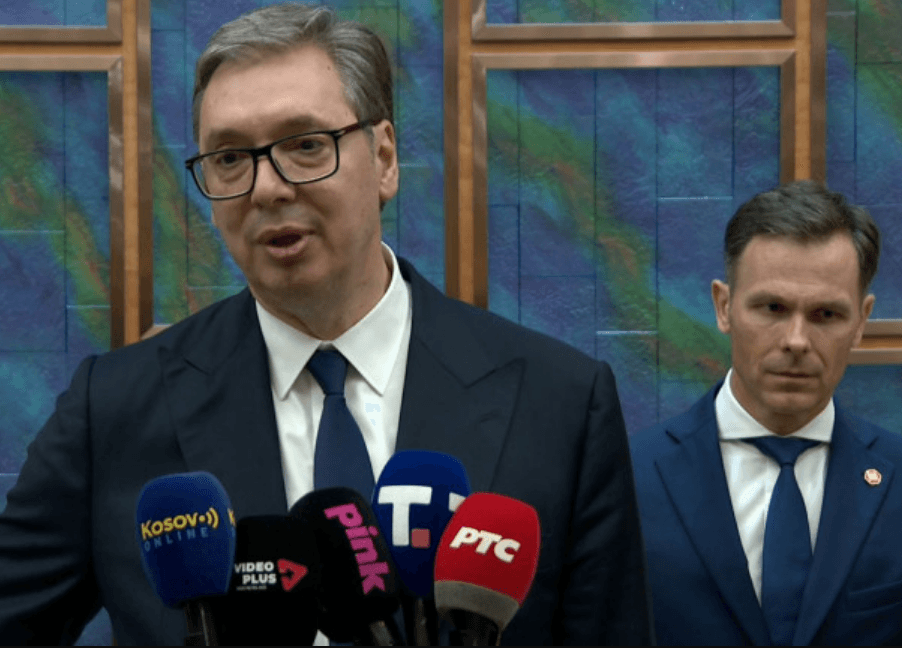 Tema e Kosovës, Vuçiq kritikon Perëndimin pas kthimit nga Kina: Po të donin, do t’i detyronin për Asociacionin