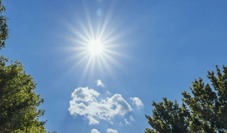 Moti me diell sot, maksimalja shkon deri në 27°C