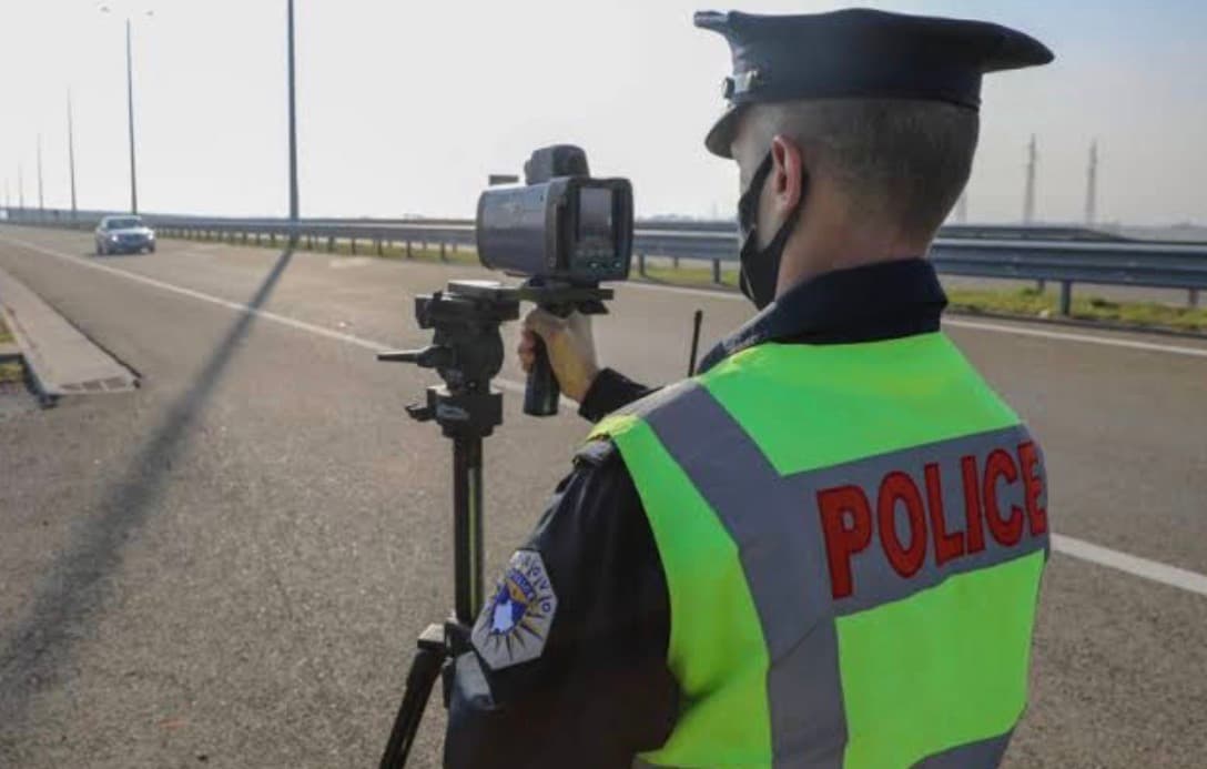 Mbi 2 mijë gjoba trafiku e 48 aksidente për 24 orë në Kosovë, 34 me të lënduar