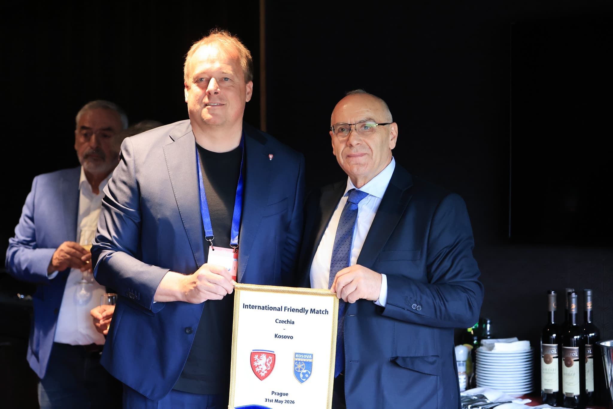 Ademi takon presidentin e Federatës Çeke të Futbollit, vlerësohet progresi i futbollit kosovar