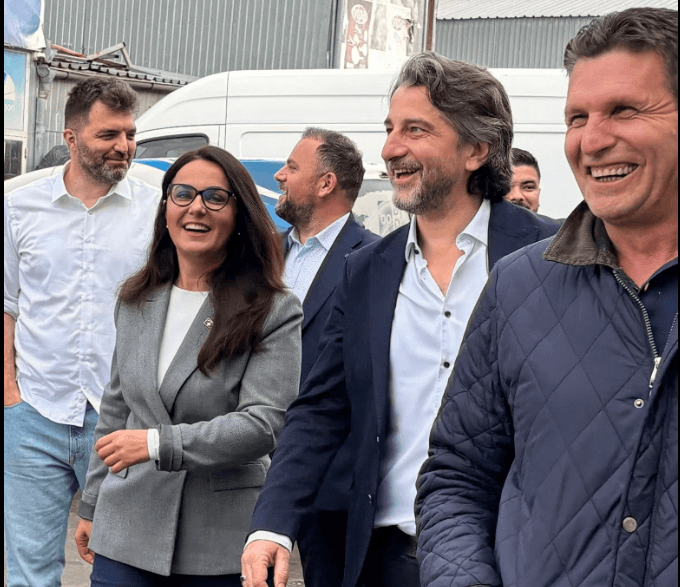 Lushaku e Rama dalin bashkë në terren, jep një zotim për tregun e madh