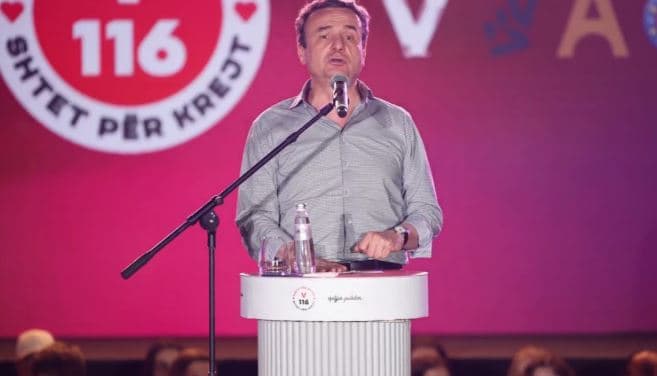 Featured image for Kurti nuk i ndal thumbimet as në orët e fundit të fushatës: Nëse dikur kishim shtet për disa, tash për krejt