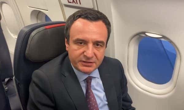 Featured image for Kurti udhëtoi për në Austri, merr pjesë në Forumin Ekonomik të Vjenës