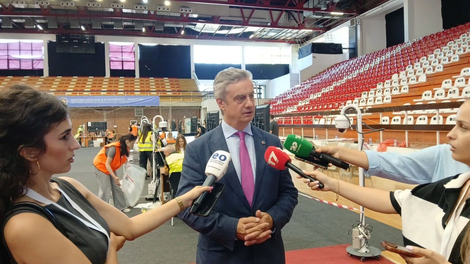 Featured image for Ambasadori britanik nga QKN: Partitë të bëhen bashkë për të formuar institucionet